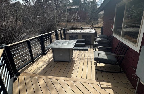 Estes Park Cabin | Charming Updated Rustic Studio. Excellent Location Close to Town & RMNP!