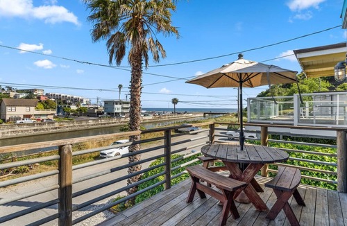 Aptos House | Charming Vacation Retreat