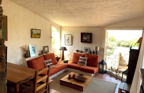 Marine de Davia House | Charming villa in Marine de Davia – 50m from beach, sea view & stunning sunsets