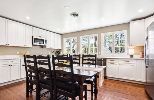 Royal Oak House | Charming, Waterfront 2-bedroom house Royal Oak