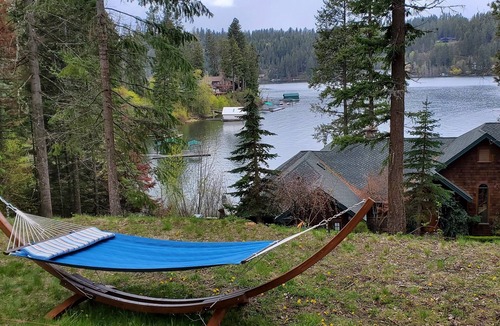 Hayden House | Chateau Lac Hayden-Lake Front Luxury w/Boats & Polaris rentals, lots of toys