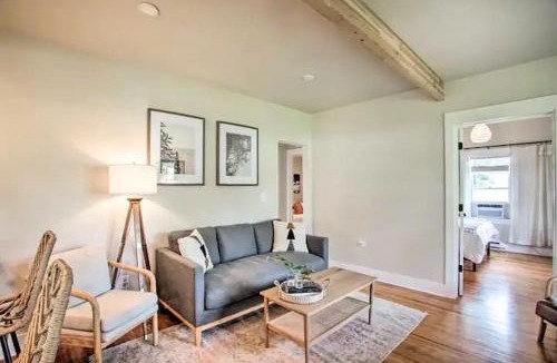 Northtown House | Cheerful 3 bedroom Villa with Backyard Oasis