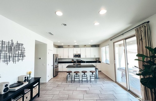 Rock Springs House | Cheerful 5-BR Family Friendly Home, Perfect Spot