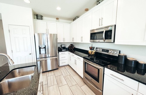 Rock Springs House | Cheerful 5-BR Family Friendly Home, Perfect Spot
