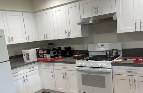 Fontana House | Cheerful home,4bedrooms,6beds,2baths,TV,Central AC
