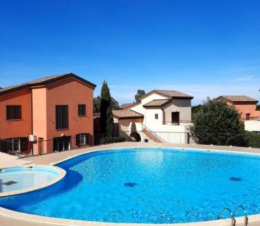 Lozari Apartment | Chez Valérie et Stéphane, Les terrasses de Lozari