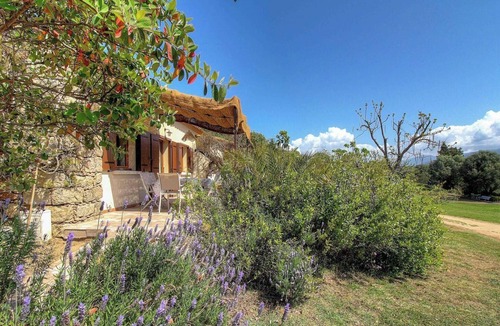 Serra-di-Ferro House | CHIASEDDA - SERRA DI FERRO