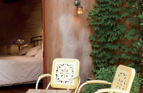 Sedona Hotel | Chic Handicap Hotel Suite, Pet Friendly, in the Heart of Sedona