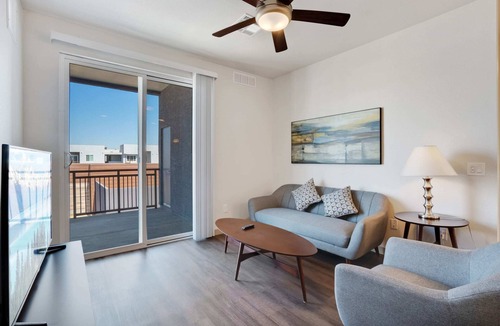 Palm Valley Apartment | Chic Modern Clean 2BR Apartment by Stay Gia
