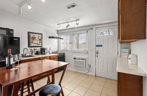 Thunderbird Desert Estates Apartment | Chic Scottsdale Getaway with Fantastic Fun Pool