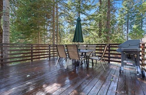 Fish Camp House | Chief Peak