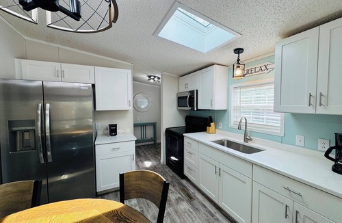 Put-in-Bay House | Chill & Cozy Back Escape—Grill Time | 8 ppl | IC99