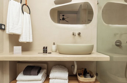 Kithnos House | Chora Kythnos Suites