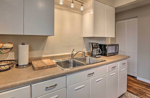 Roselawn Finance Apartment | Cincinnati Vacation Rental 10 to Central Downtown!