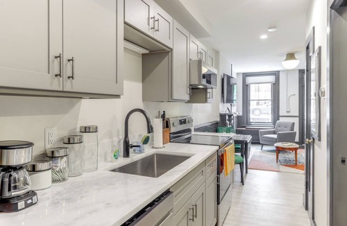 Cincinnati Apartment | Cincy Apt 1 Mi to Findlay Market, 2 Mi to Downtown