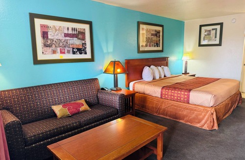St. George Hotel | Claridge Inn