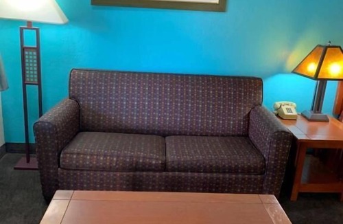 St. George Hotel | Claridge Inn