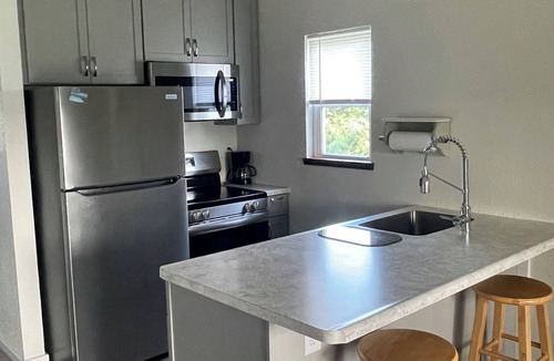 Oak Harbor Condo | Clean Uncluttered Green Cove Condo - Monthly And Long Term Discounts