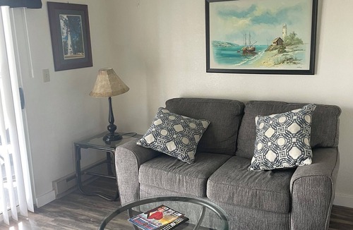 Oak Harbor Condo | Clean Uncluttered Green Cove Condo - Monthly And Long Term Discounts