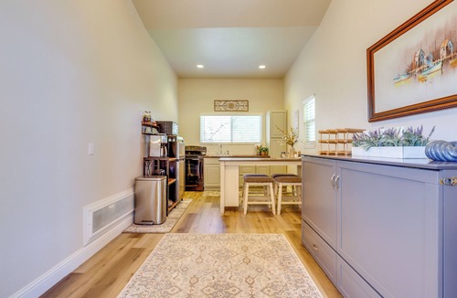 Wilbur Springs Apartment | Clear Lake Getaway w/Dock Access & Shared Yard!