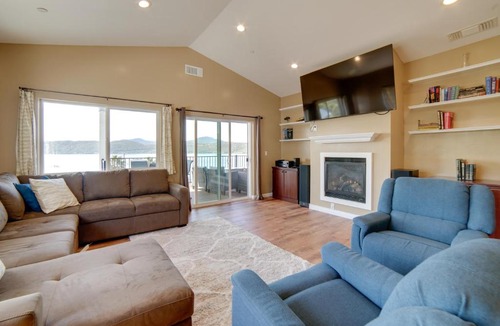 Clearlake House | Clearlake Vacation Rental w/Nearby Lake Access!