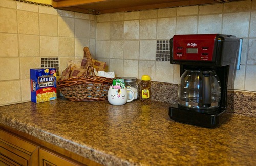 Pine Ridge House | CLIMB ON INN~Whole Property~ 3Cabins ~ Sleep 17~ Red River Gorge~ Family Reunion