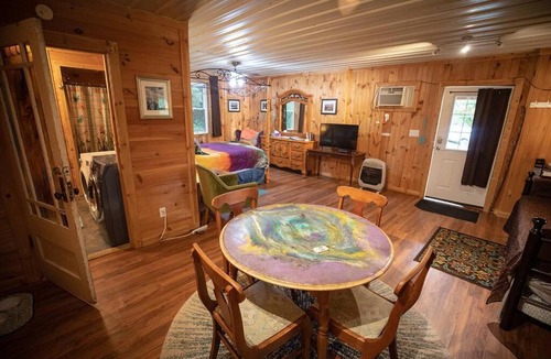 Pine Ridge House | Climb On Inn- Whole Property - 3 Units - Red River Gorge KY