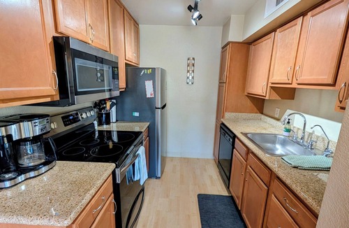 South Scottsdale Condo | Close to Old Town - golf next door, heated pool, gym; dogs ok