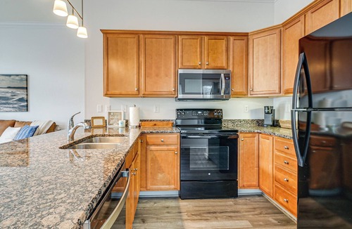 Wilmington House | Coastal Gem 3 1/2 Mi from Wrightsville Shoreline