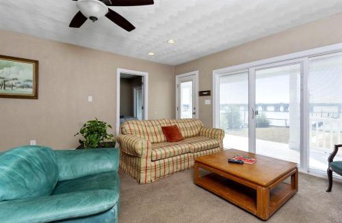 Willoughby Spit House | Coastal Home with Dock, Pier and Waterfront Views in Norfolk, Virginia