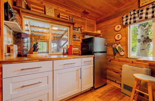 Cody Cabin | Cody Bunkhouse