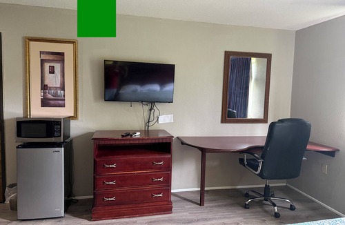 Coldwater Hotel | Coldwater Inn & Suites near I 69