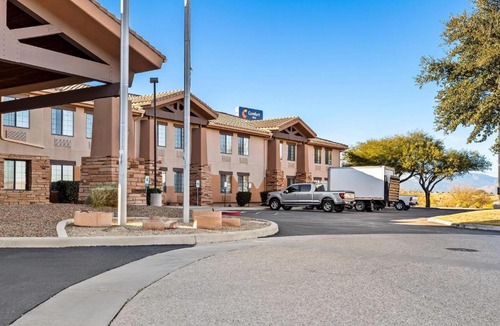 Pomerene Hotel | Comfort Inn Benson near Kartchner Caverns