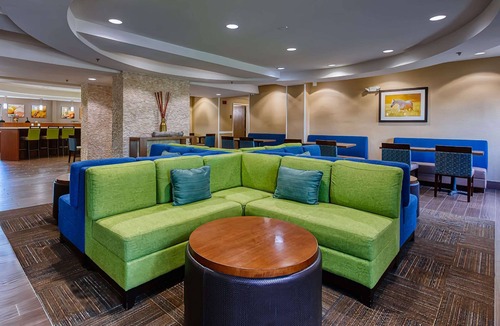 Hillview Hotel | Comfort Inn Shepherdsville - Louisville South