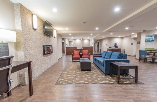 Pinetop-Lakeside Hotel | Comfort Inn & Suites Pinetop Show Low
