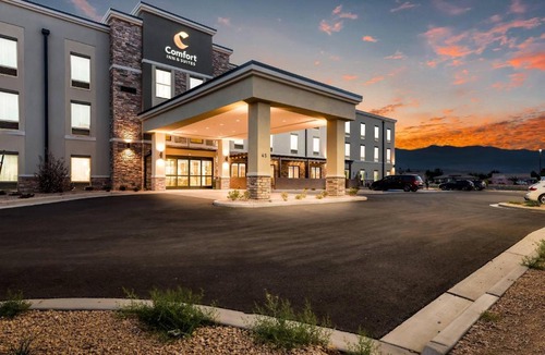 Hurricane Hotel | Comfort Inn & Suites Zion Park Area