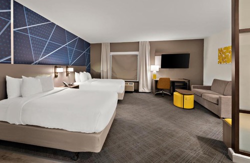 Summit Station Hotel | Comfort Suites Columbus East Broad