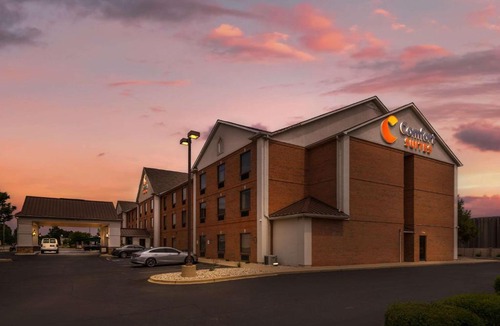 Buechel Hotel | Comfort Suites Louisville Airport
