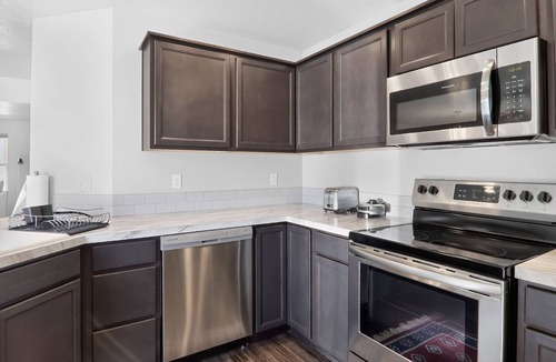 Southwest Ada County Alliance House | Comfortable Boise Executive Townhome