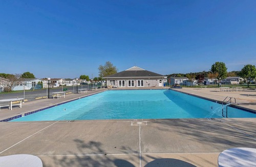 Assateague Pointe Cottage | Comfortable cottage in gated community, 5 mins to OC and Assateague