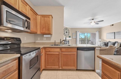 Seven Hills Condo | Comfortable Henderson Condo With Strip Views