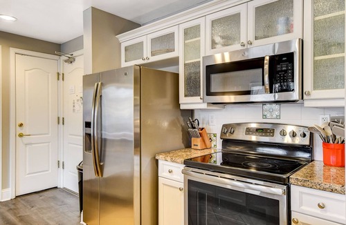 Lake Las Vegas Condo | COMFORTABLY ELEGANT 2 BR POOLSIDE CONDO IN MONTELAGO VILLAGE