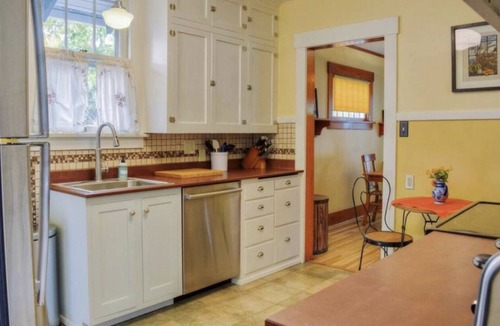 Rose Park House | Comfy and Idyllic 1920s Missoula Bungalow in the historic Slants Neighborhood