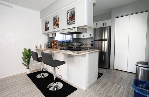 Summit Station House | Comfy Cozy 3-Bedroom Home 10-15 mins from Downtown!