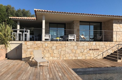 Pinarellu Villa | Contemporary 5-bedroom villa with magnificent sea view of the Genoese tower.