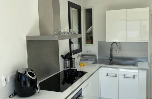 Tiuccia Villa | CONTEMPORARY AIR-CONDITIONED VILLA WITH HEATED SWIMMING POOL NEAR THE BEACHES 4* - FRANCE