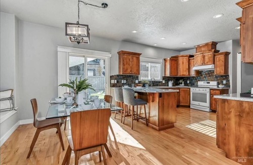 East End House | Contemporary Boise-East End 5 Bedroom Home