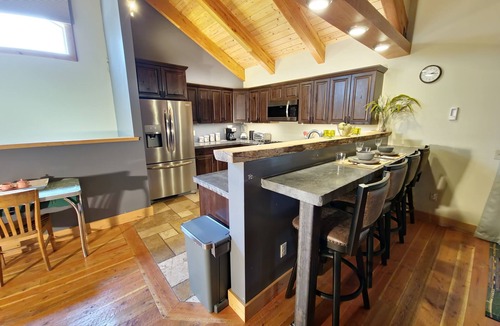 Dillon Apartment | Contemporary loft in lovely Dillon with high ceilings and views.