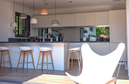 Lecci Villa | Contemporary villa, 4 bedrooms, 8 people, swimming pool near St Cyprien