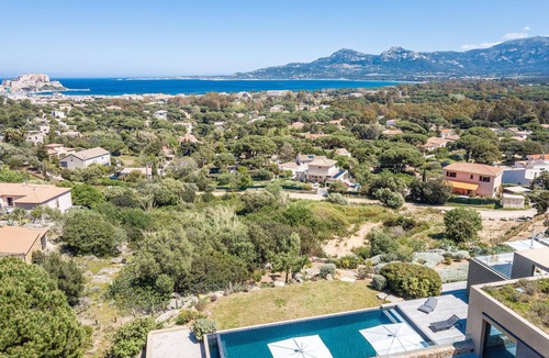 Calvi Villa | Contemporary villa with exceptional view over the bay of Calvi!